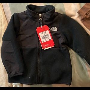 North face jacket size 18 months  new with tags